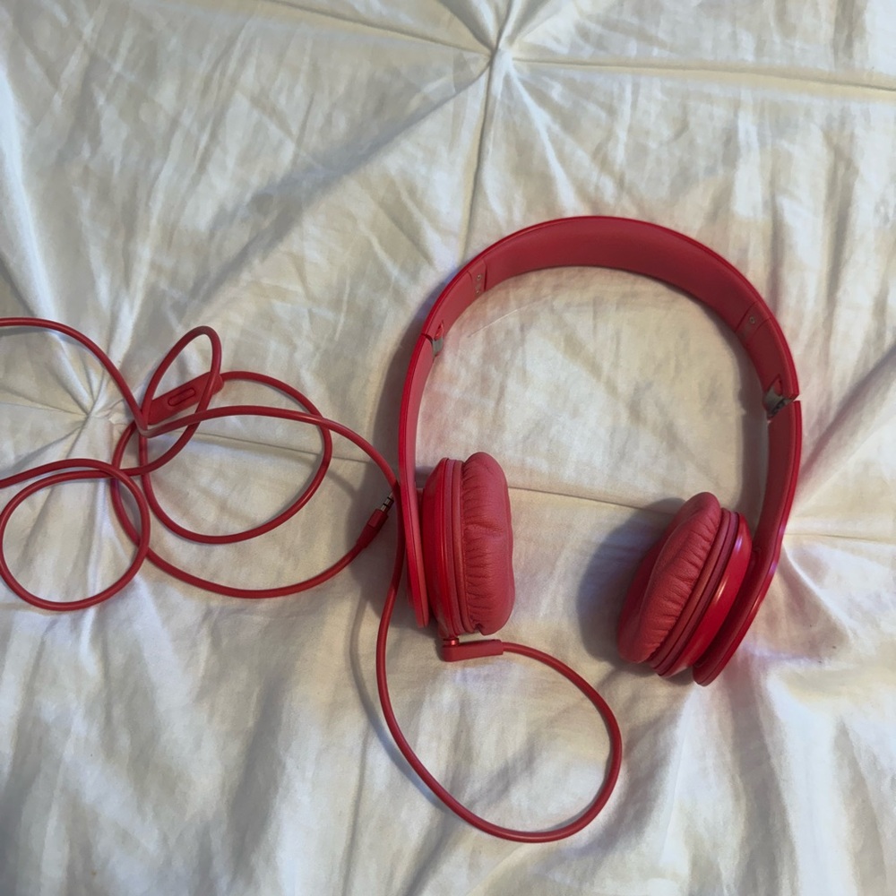 Hot Pink Beats Solo HD
